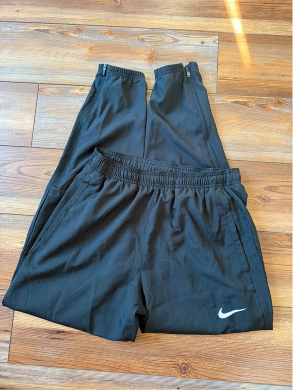 Nike athletic joggers women’s size small